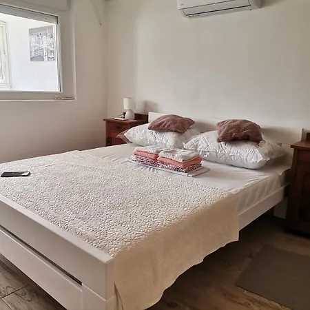 Apartment Prezida *
